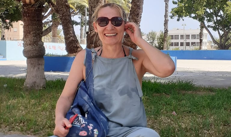 Dada Daliborka Kiš Juzbaša, Kis Juzbasa, escritora, artista, ceramista