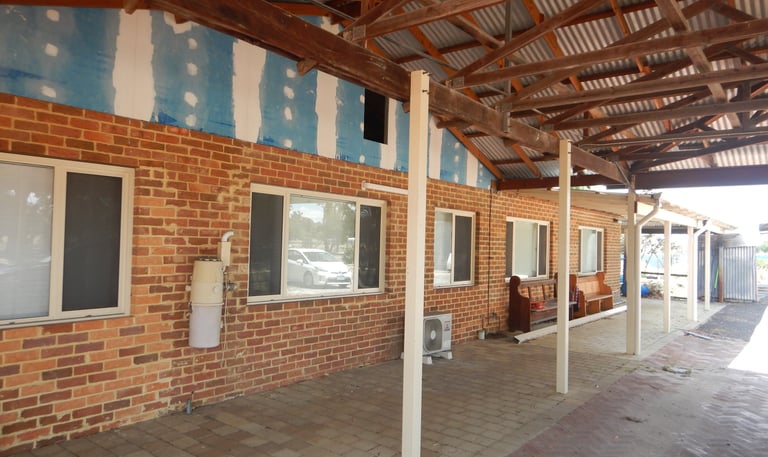 Repairs to external perth property wall.