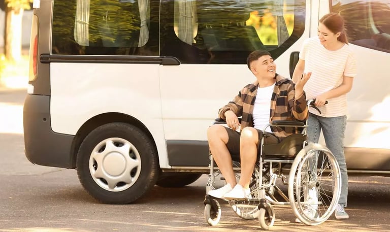 Furgoneta con rampa para discapacitados