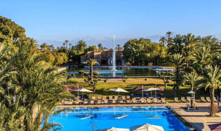 alt="piscine polyester Barcelo tanger"