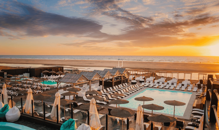 alt="piscine polyester maroc rabat"