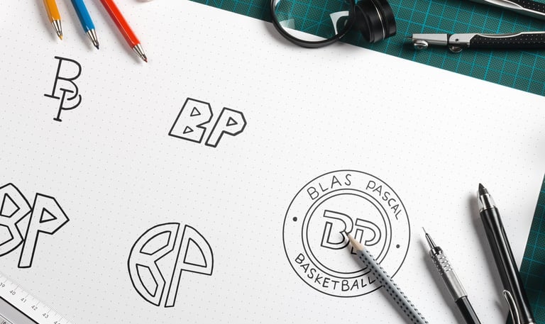Bocetos del nuevo logotipo de Blas Pascal Basketball