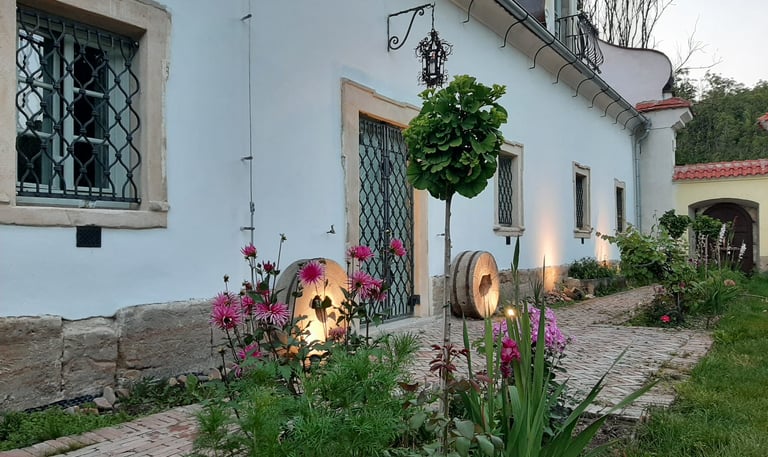 wedding venue near Prague. luxury wedding venue and reception