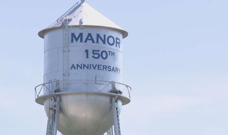 Emergency water damage restoration in Manor TX with drying equipment and fans