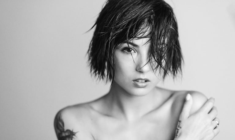 Ritrattistica artistica in bianco e nero - Studio delle ombre e dei contrasti