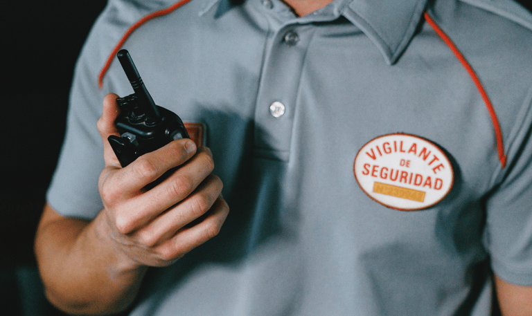 Vigilantes de Seguridad en Urbanizaciones y Comunidades