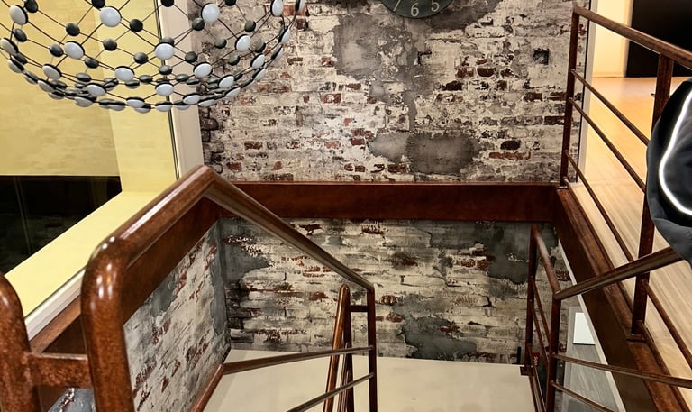 Effetto decorativo in stile tappezzeria industriale in materico