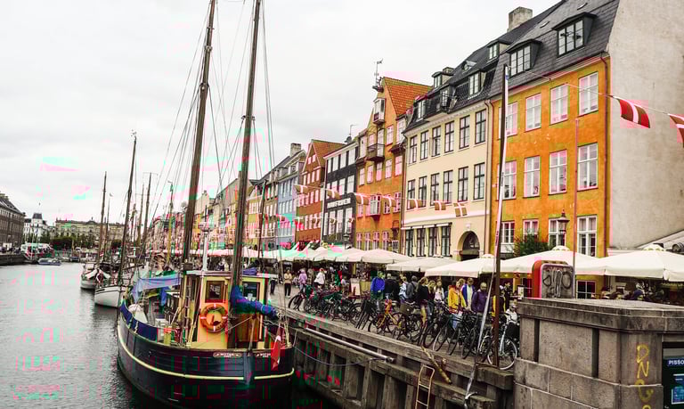 Nyhavn Copenhagen photo spot 