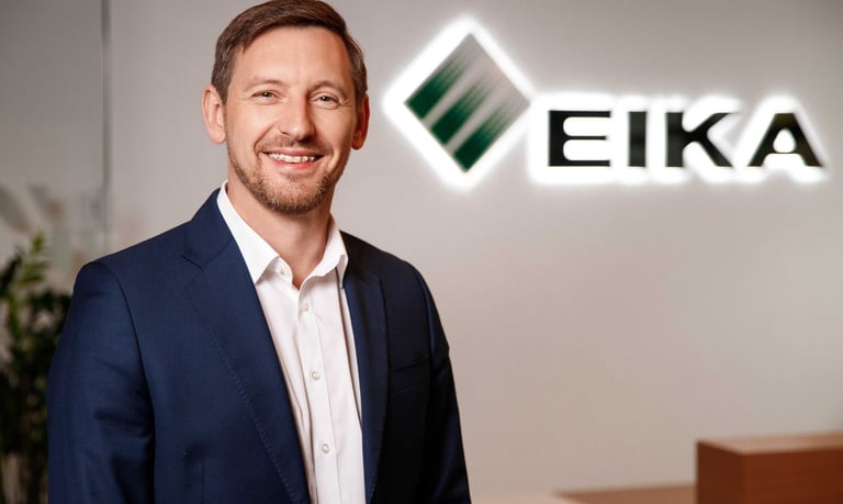 Profesionalūs verslo, linkedin portretai Vilniuje Kaune, dalykinė fotografija, asmeninis įvaizdis studijoje, darbo vietoje