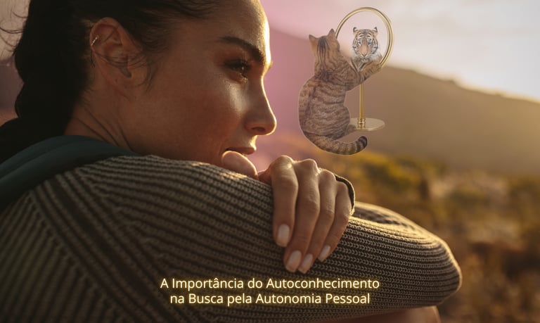 mulher refletindo um gato que é um tigre de autoconhecimento