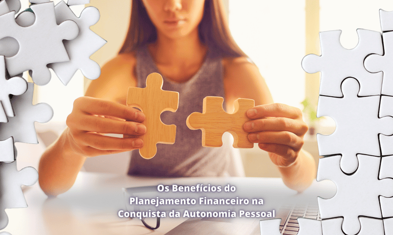 mulher monta quebra-cabeça simbolizando a construção de uma vida autônoma e realizada