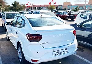Dacia logan blanche essence clim location voitures aéroport d agadir