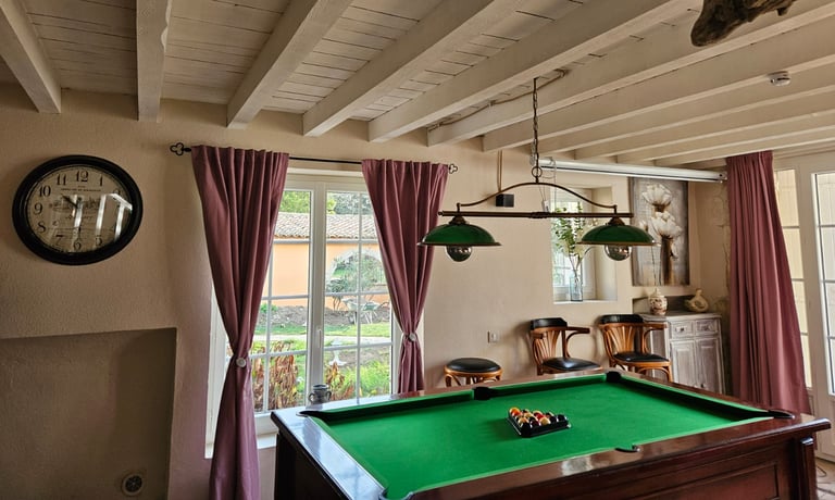 Billard américain pour des soirées en famille ou entre amis