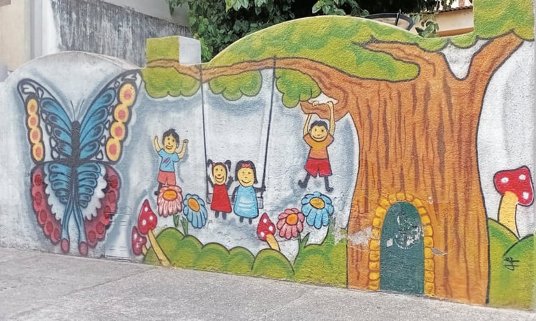 MURAL Niños Jugando