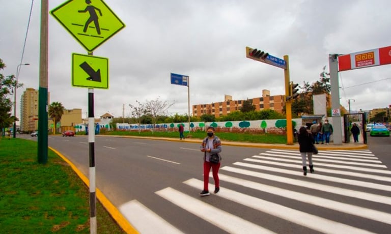 DEMARCACION CRUCERO PEATONAL