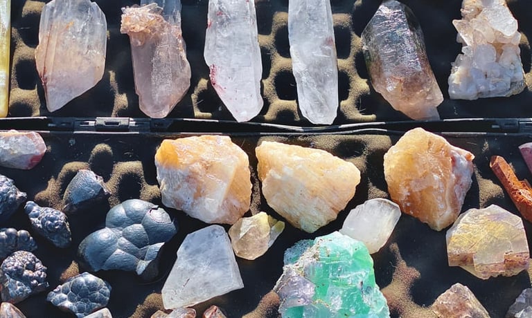 critales y cuarzos de colores