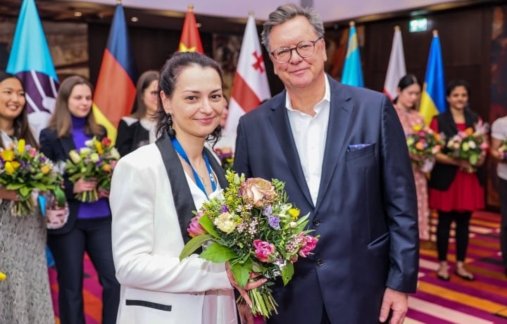 Alexandra Kosteniuk wins Women's Grand Prix Munich