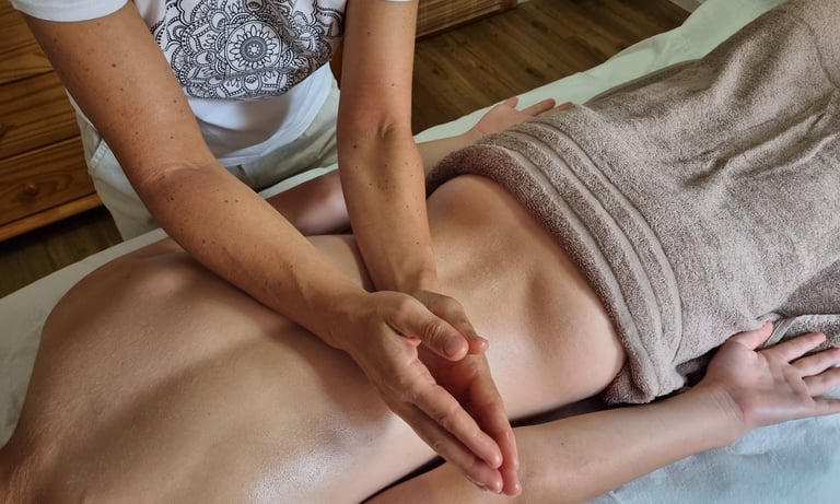 Relaxační masáže - havajská masáž Lomi Lomi, Dotek energie, Jablonec