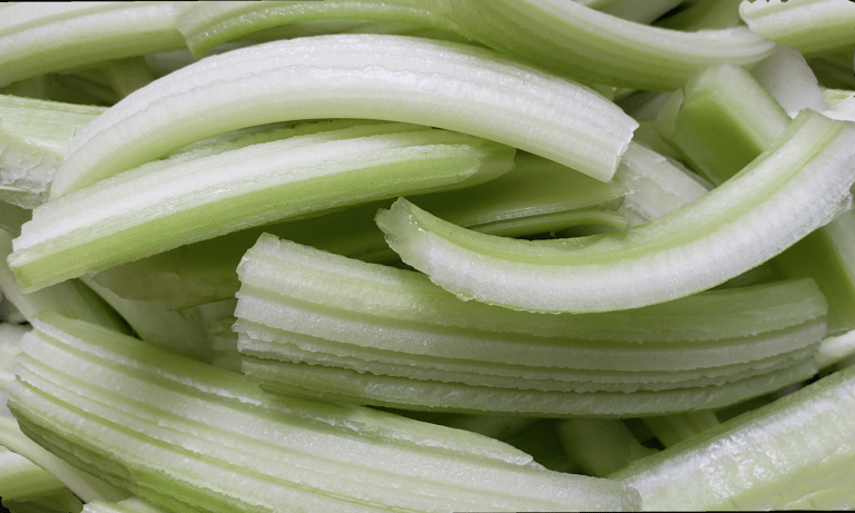 Celery Sticks De-Veined