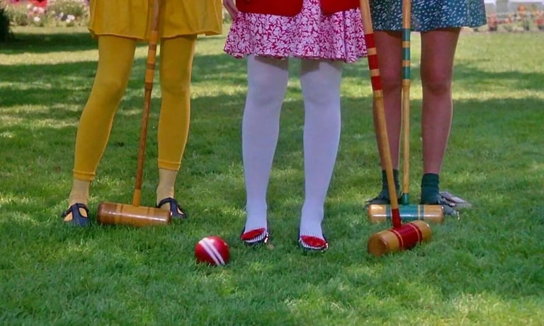 a picture of 3 women legs in stockings
