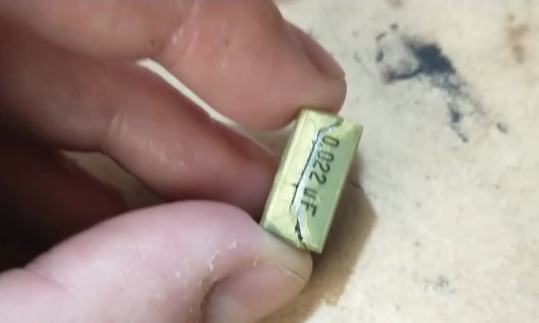 DX9 to DX7 Cracked Failed Capacitor 2