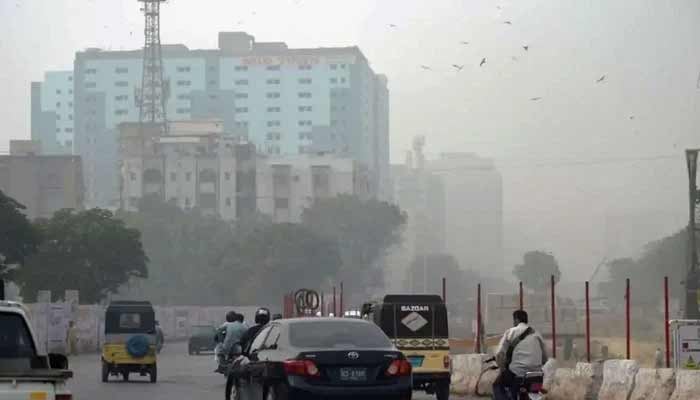 Karachi Weather Update: PMD Predicts Drop in Nighttime Temperature as Winds Shift