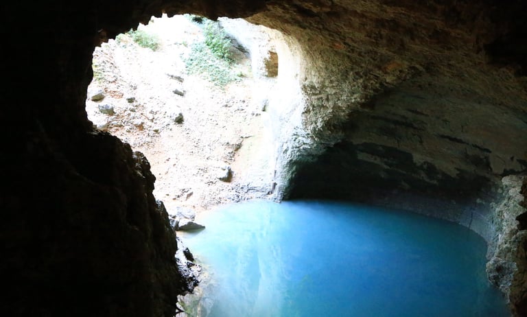 Fontaine de Vaucluse  (Luberon)