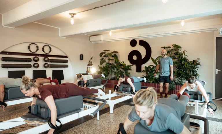 Sterk en soepel blijven me de pilates les Intens Balance