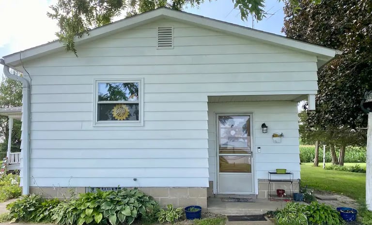 short term house rentals in Knoxville Illinois
