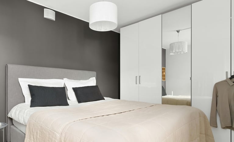 HotelArt: Μίνιμαλ Λευκή Ντουλάπα Λευκή - Ξενοδοχειακός Εξοπλισμός Ντουλάπες