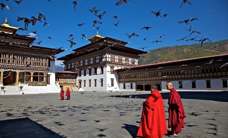 Inside-The-Courtyard-of-Trashichho-Dzong-Fortress-in-Thimphu