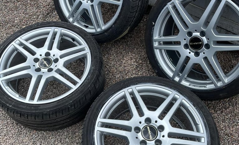 4 wheels that have been repaired after curb damage