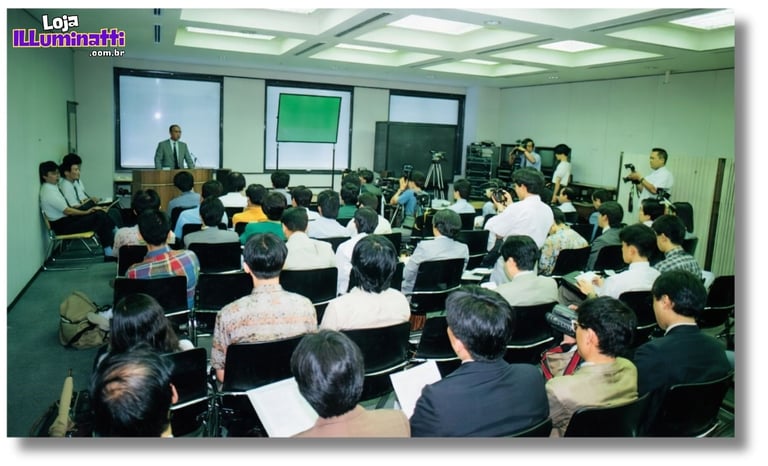 Segunda conferência à imprensa da Nintendo sobre o Super Famicom 28 de julho de 1989