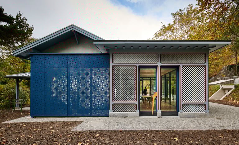 Photo de la salle prise de l'extérieur 2