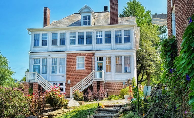 rear facade and garden of 2123 rivermont