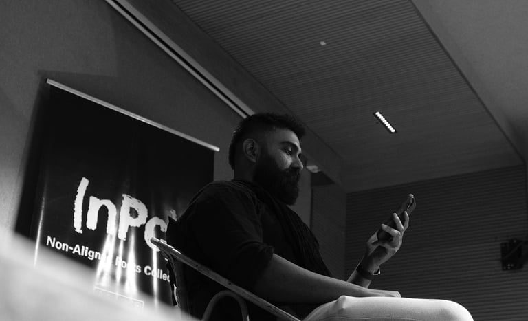 Tahir Hussain Poet Author Performing Bangalore