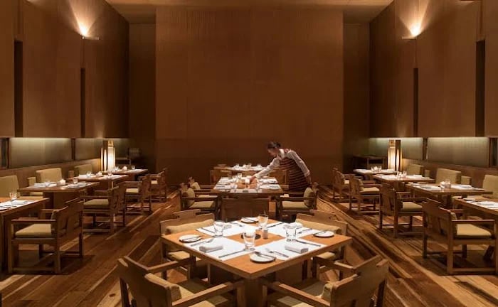 Amankora-Thimphu-Lodge-Dining-Interior