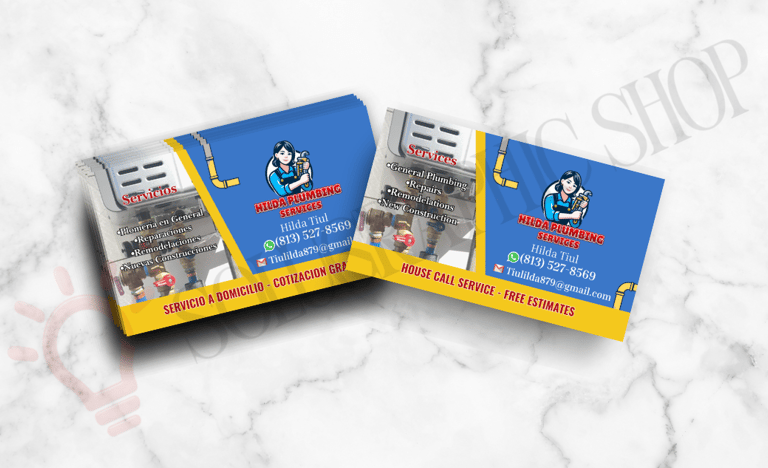 Tarjeta de plomería con logo creado, foto del servicio e información de contacto.