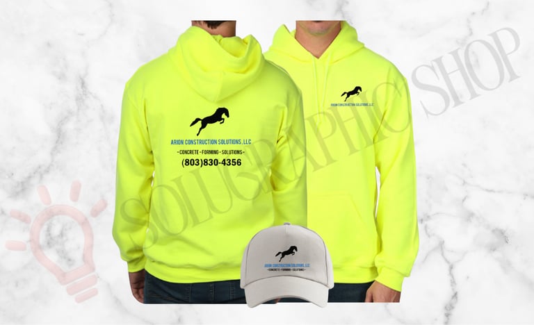 Hoodie amarillo de ARION Construction Solution LLC con logo y teléfono + gorra con logo e info.