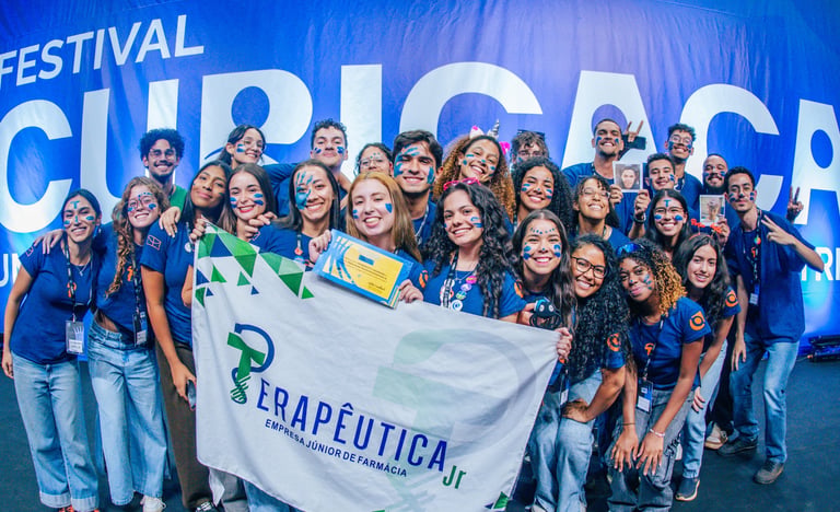 Reconhecimento no palco do Evento Concentra, devido aos indíces de Faturamento e Satisfação