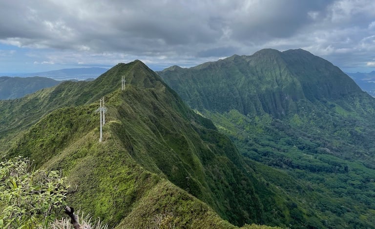 Ka'au Krater Hawai'i O'ahu