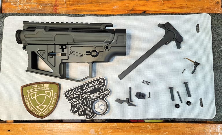 PHANTOM EXTREMIS LIGHT WEIGHT RECEIVER