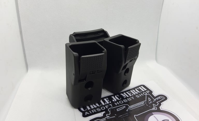 QUANTUM MECHANICS MAG POUCH