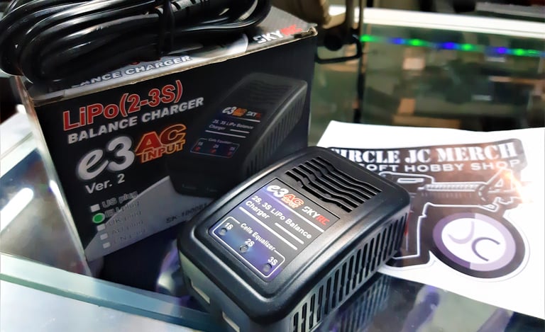 SKYRC SMART CHARGER