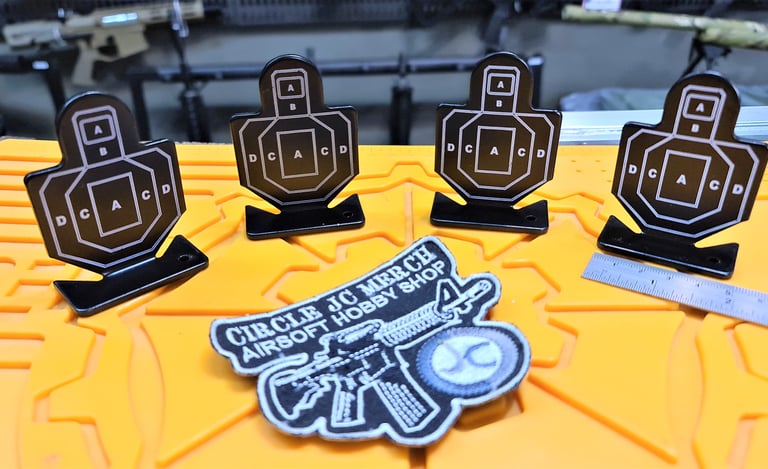 HUMAN METAL TARGETS 4 PIECES SET