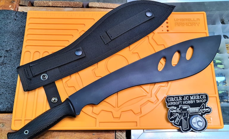 TOY MODEL BATTLE BLADE