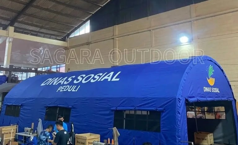 Sebuah tenda bantuan darurat yang diproduksi untuk Dinas Sosial, oleh Sagara Outdoor.