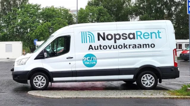 Ford Transit XXL kokoinen suuri pakettiauto 24h - Oulun edullisin hintatakuulla