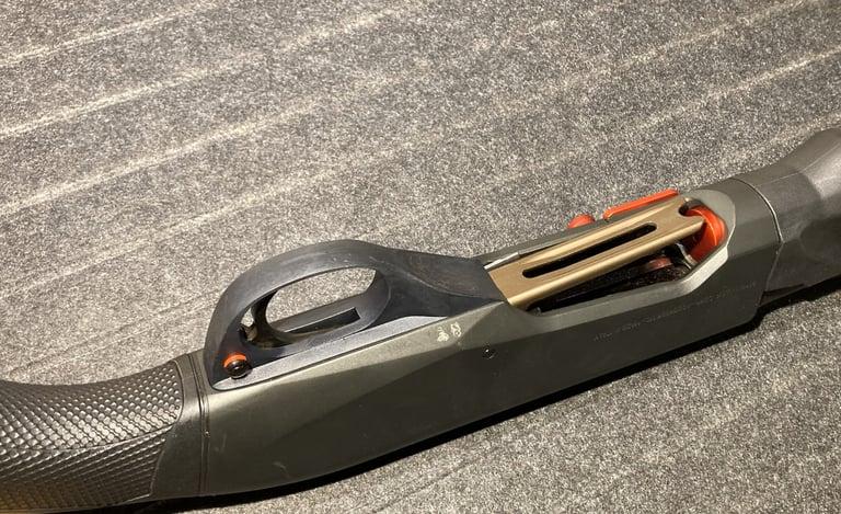 Unterseite der Benelli M2 Speed