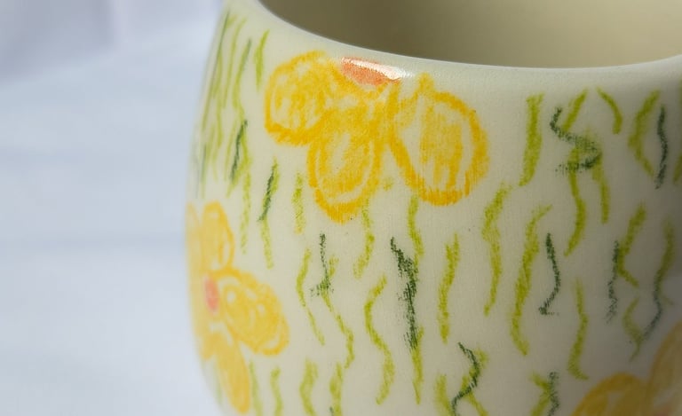 Vasos Crayón de cerámica artesanal en colores hecho a mano en Madrid